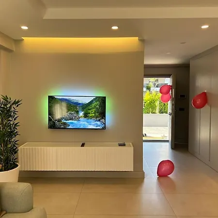 Antalya Belek'te Oezel Havuzlu Sitesi Villa