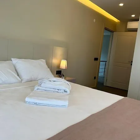 Antalya Belek'te Oezel Havuzlu Sitesi Belek