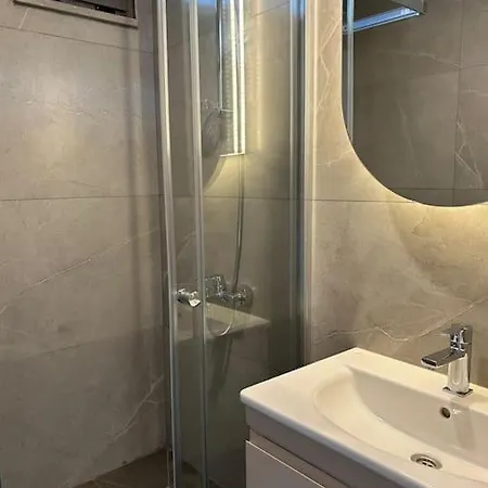 Antalya Belek'te Oezel Havuzlu Sitesi Belek