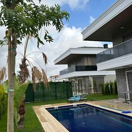 Antalya Belek'te Oezel Havuzlu Sitesi * Belek