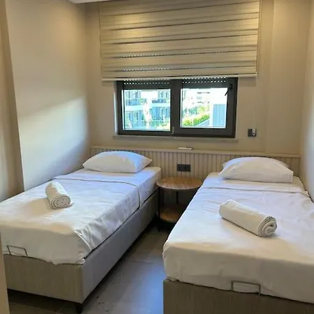Antalya Belek'te Oezel Havuzlu Sitesi ヴィラ *